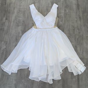 Gorgeous chiffon white dress